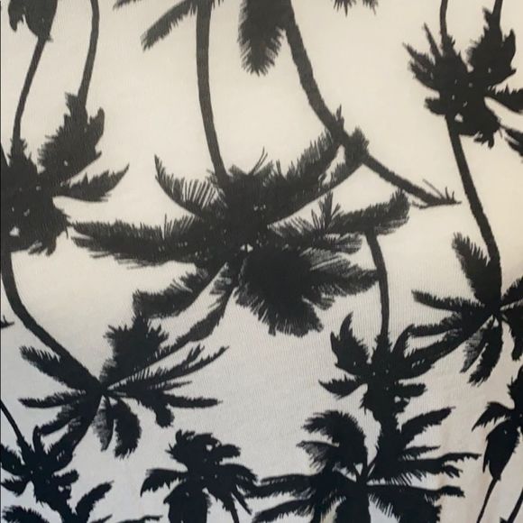 Mic and Jax tank - Picture 2 of 4